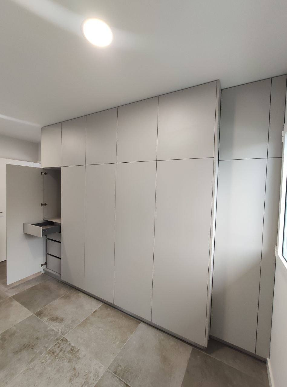 Armário de cozinha ou arrumação instalado